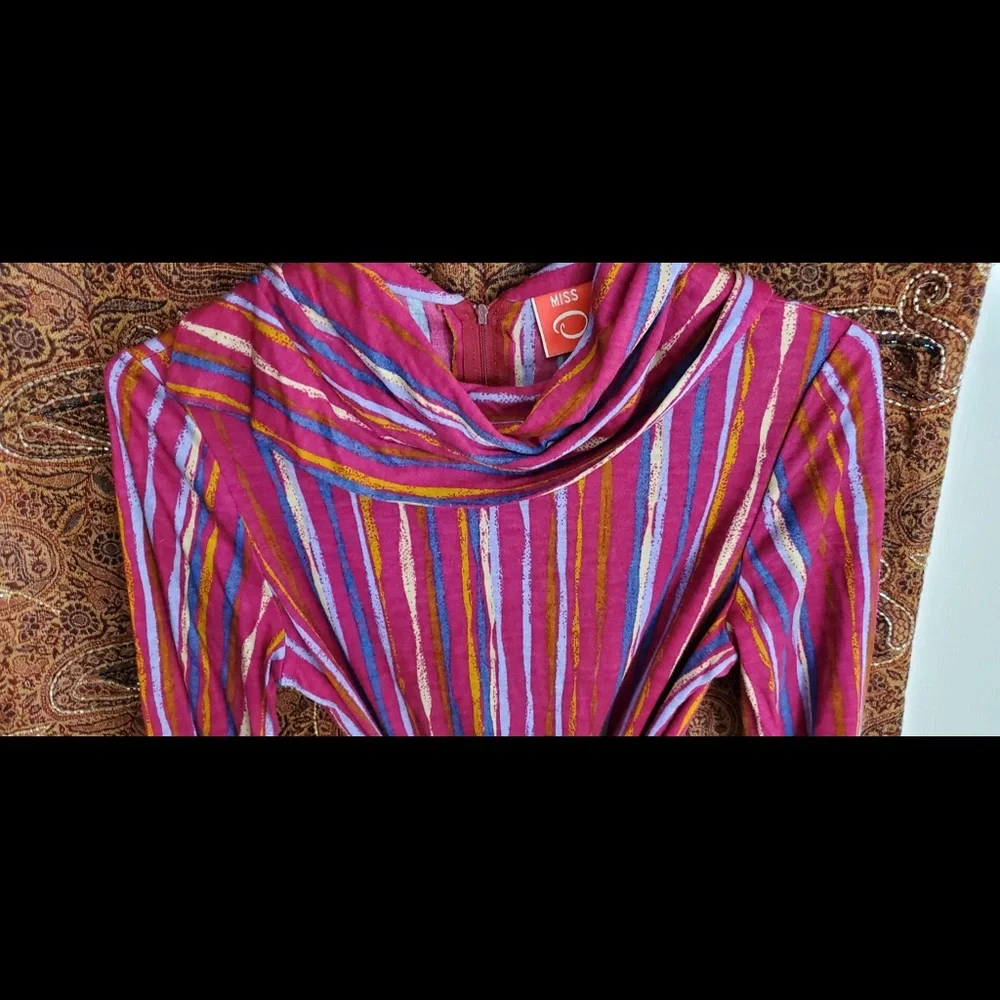 Vintage  1970s Miss O size 10 wine colored dress. 10. - Picture 2 of 10